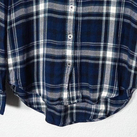 Kendall & Kylie Flannel Shirt Small Casual Navy Plaid Button Up - Picture 6 of 11